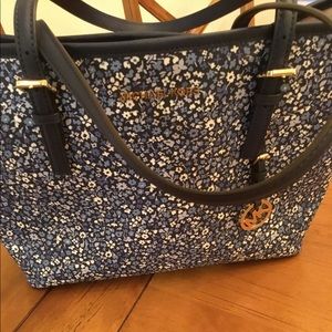 Michael Kors Medium Travel Carryall Tote Floral